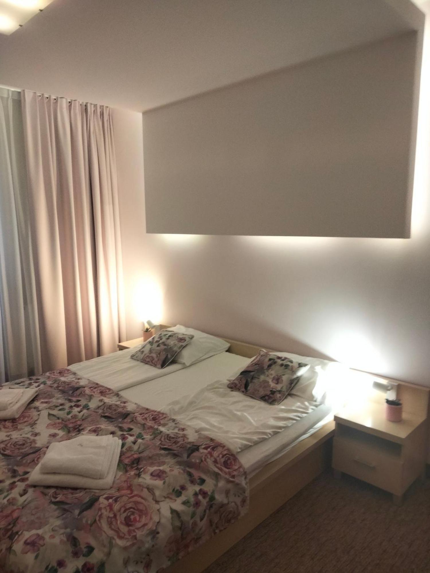 Apartamenty Prywatne W Hotelu Przy Plazy Diva Kolobrzeg Exterior photo